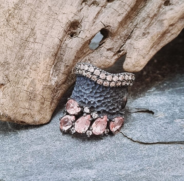 Anillos de piedras y metal. Joyas en Joyería Macasar Vigo